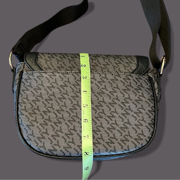 Jones New York Elegant Black and Gray Crossbody Bag, NEW - Picture 7 of 9